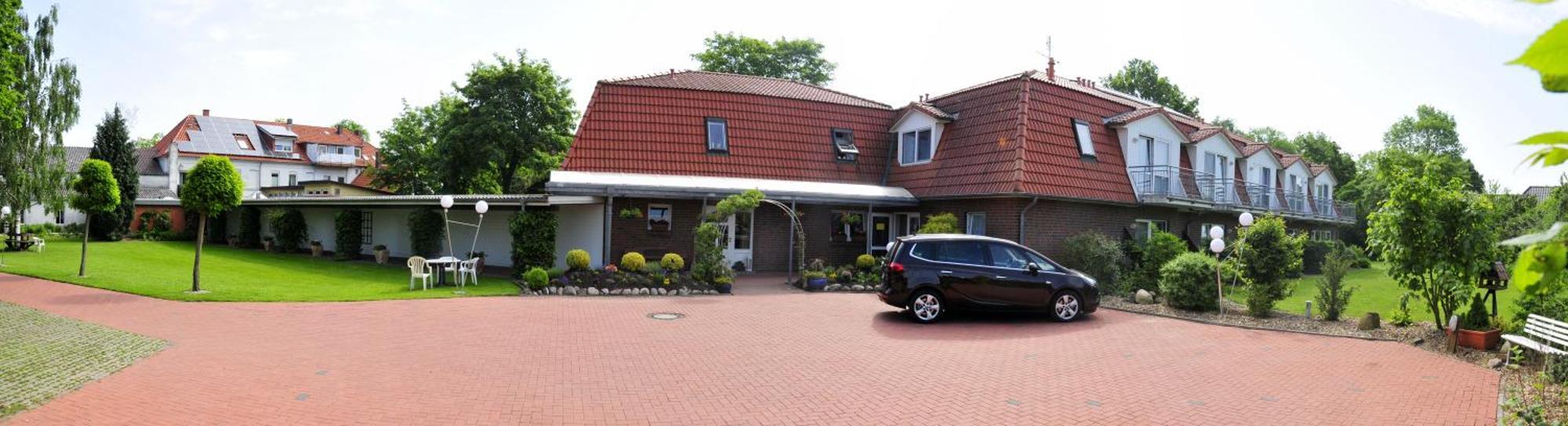Hotel & Restaurant Zum Deutschen Hause Kirchhatten Exteriér fotografie